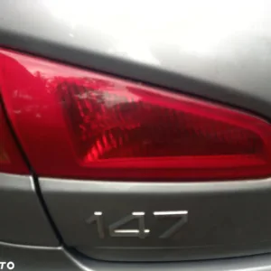 Alfa Romeo 147  lampa tyl tylna prawa lewa