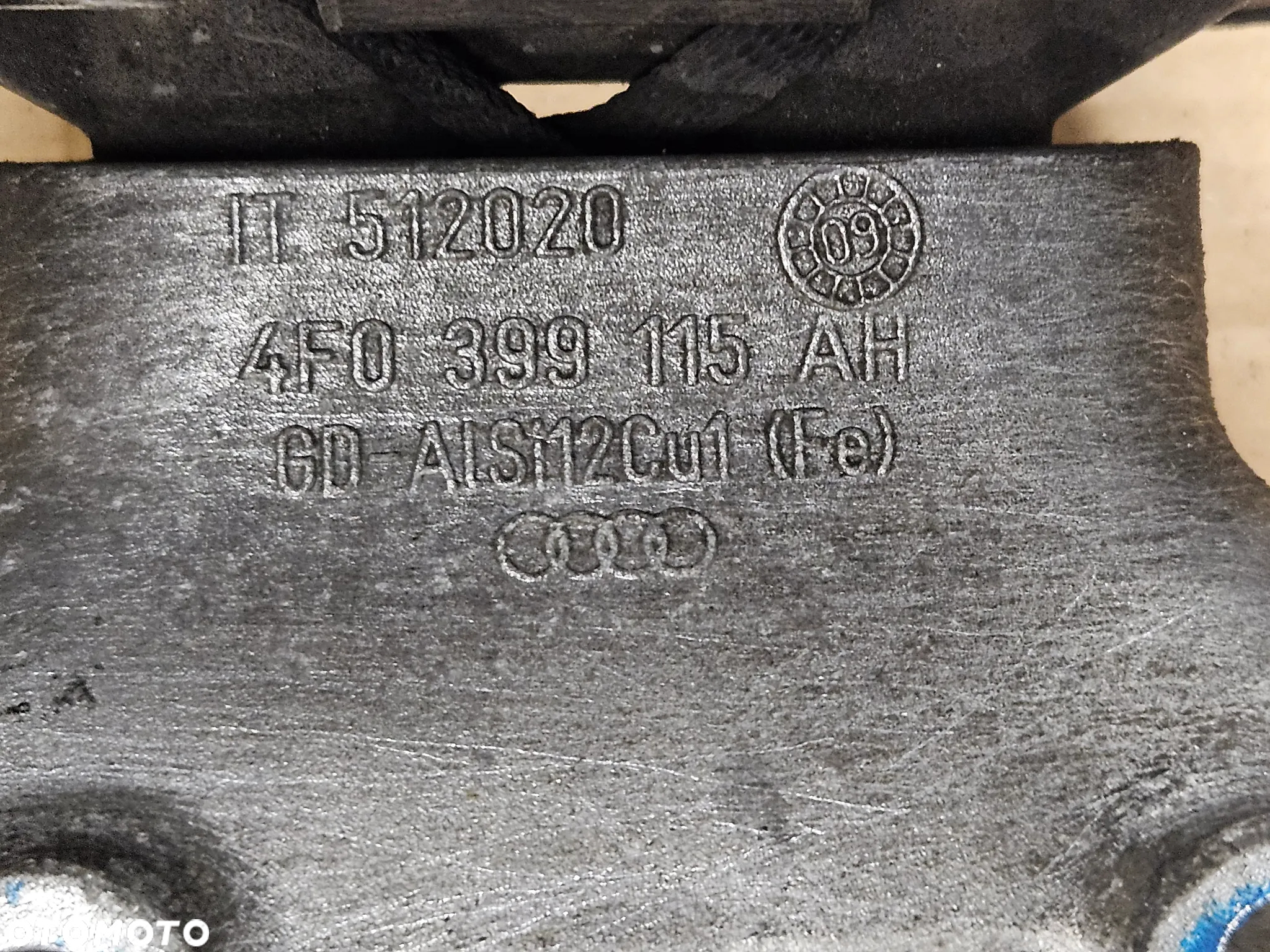 Audi A6 C6 A4 B7 2.8 3.0 3.2 FSI TFSI poduszka łapa skrzyni biegów 4F0199115AH - obrazek 2