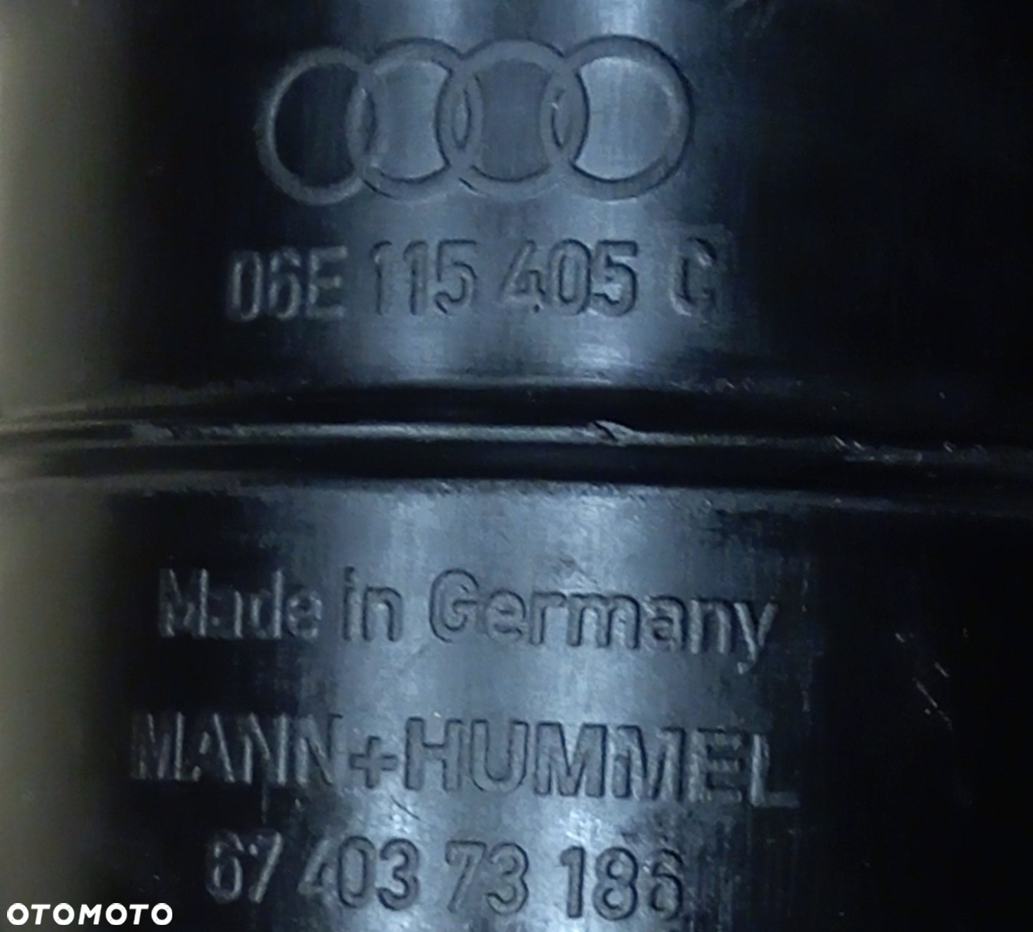Audi A6 C6  3.0 V6 TFSI obudowa filtra oleju podstawa 06E115405C - obrazek 2