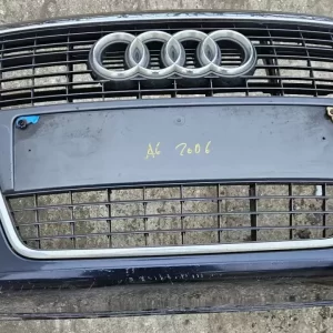 Audi A6 C6  Zderzak przód przedni
