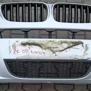 BMW X3  E83 zderzak przód przedni grill 354/7