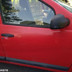 Dacia Sandero I   drzwi przod przednie  prawe  DV21D