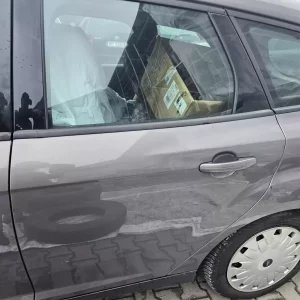Ford Focus MK3 drzwi tył tylne  lewe prawe kombi VB