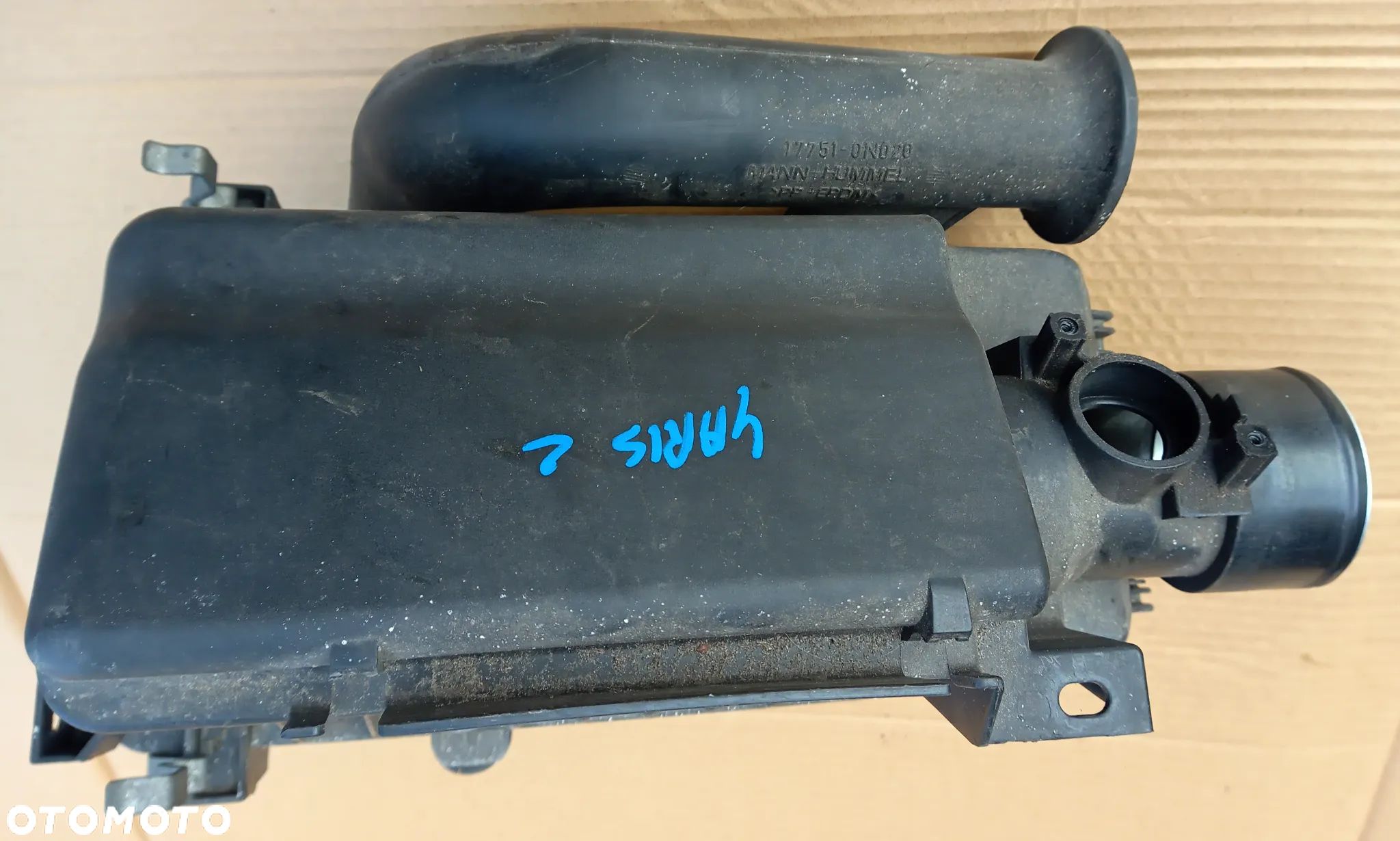 Toyota Yaris II 1.4 D4D obudowa filtra powietrza ONO2