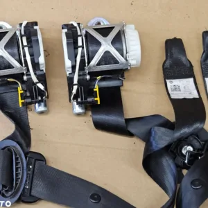 VW Polo pas bezpieczeństwa przód przedni prawy lewy 3D 3-drzwi 6R3857705 6R3857706 6R 12r