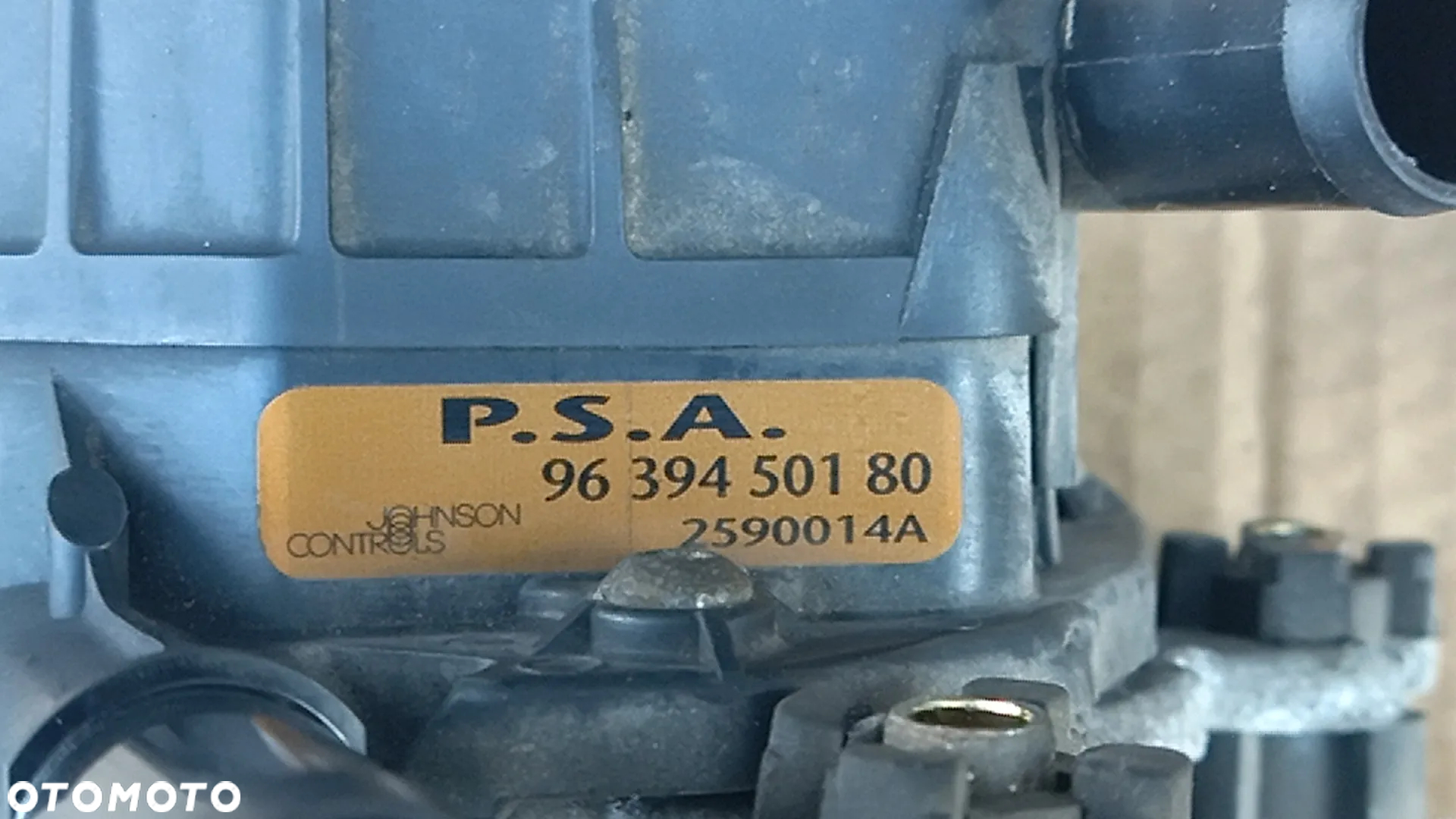 Citroen C5 C8 Peugeot 307 207 807 1.8 2.0 16V pompa powietrza wtornego 9639450180 - obrazek 2
