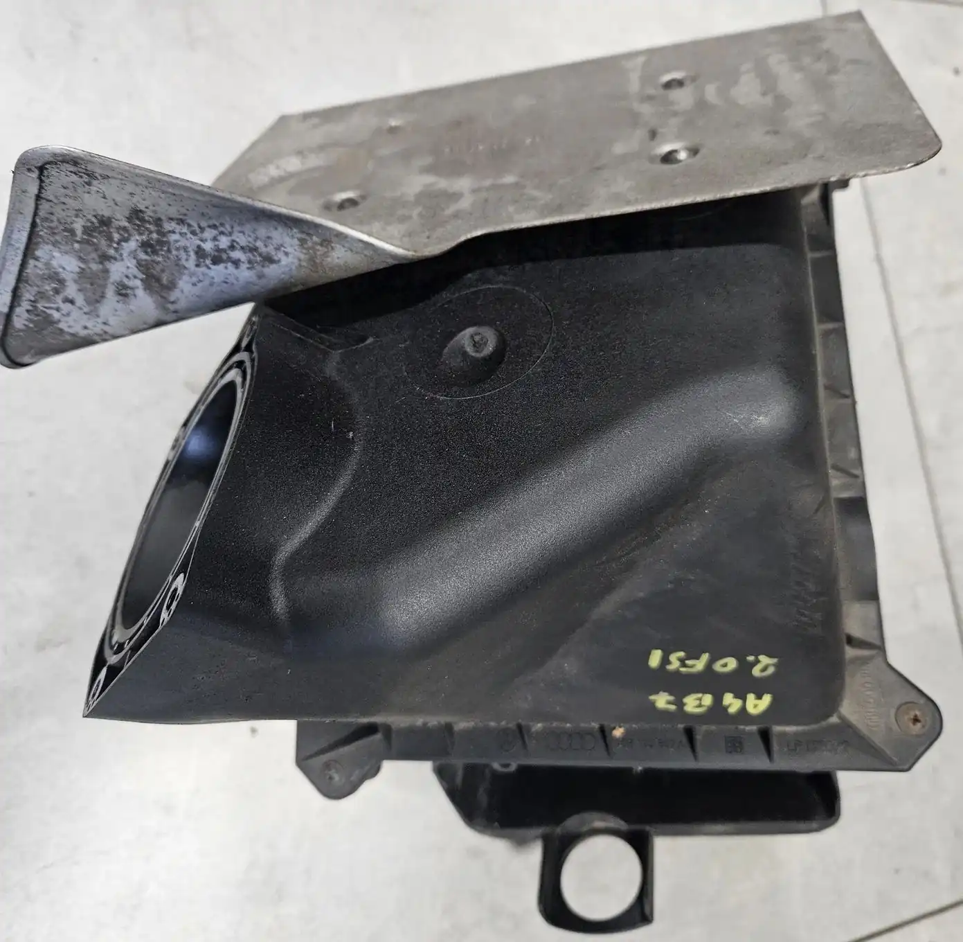 Audi A4 B6 B7 2.0 FSI obudowa filtra powietrza 06B133835BD 06B133837AG - obrazek 4