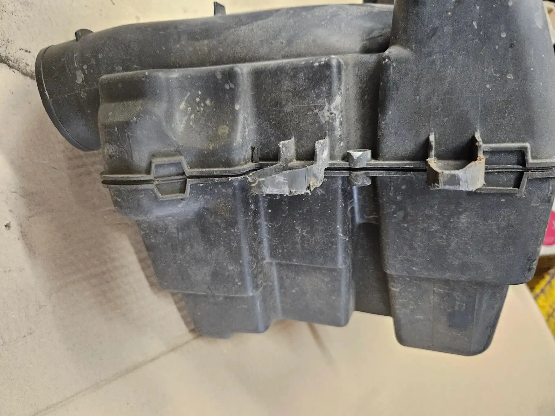 Peugeot 307 1.6 2.0 16V rezonator wlot do filtra powietrza - obrazek 7