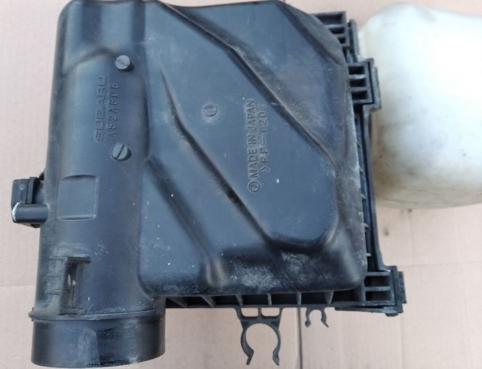 Subaru Outback Legacy IV 2.0 D obudowa filtra powietrza A52AG08 - obrazek 5