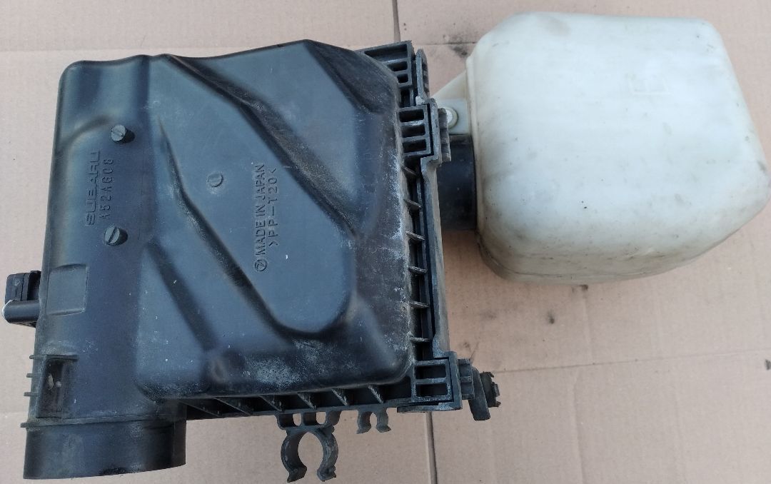 Subaru Outback Legacy IV 2.0 D obudowa filtra powietrza A52AG08 - obrazek 6