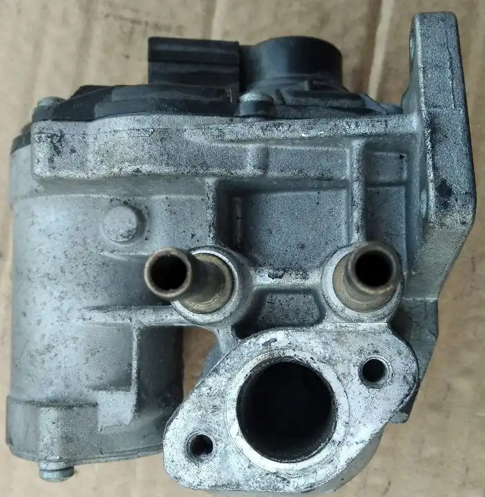 VW Touran Golf Seat Altea Skoda Octavia 1.6 FSI zawor EGR 03C131503B